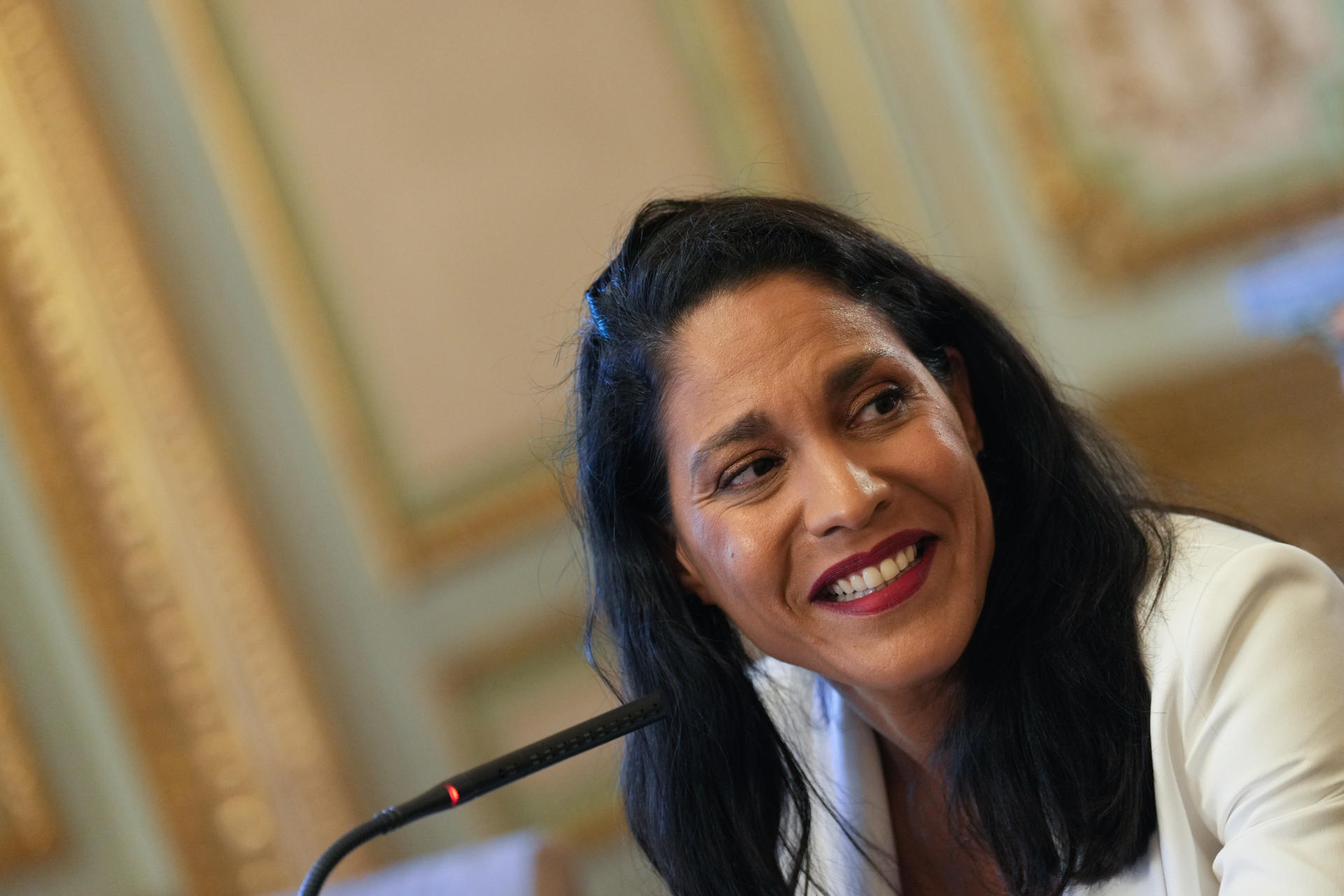 Haydée Milanés, cantante cubana e hija de Pablo Milanés, presenta en Madrid 'Son para despertar a una negrita', una miniserie documental sobre su padre. EFE/ Borja Sanchez-trillo
