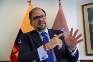 El Gobierno de Ecuador se encuentra explorando nuevos "proyectos carcelarios" con parámetros inspirados en El Salvador, entre otros países, mientras finaliza la construcción de la primera de las dos cárceles emprendidas por la administración del presidente Daniel Noboa, según señaló en una entrevista con EFE el ministro del Interior, John Reimberg. EFE/ José Jácome