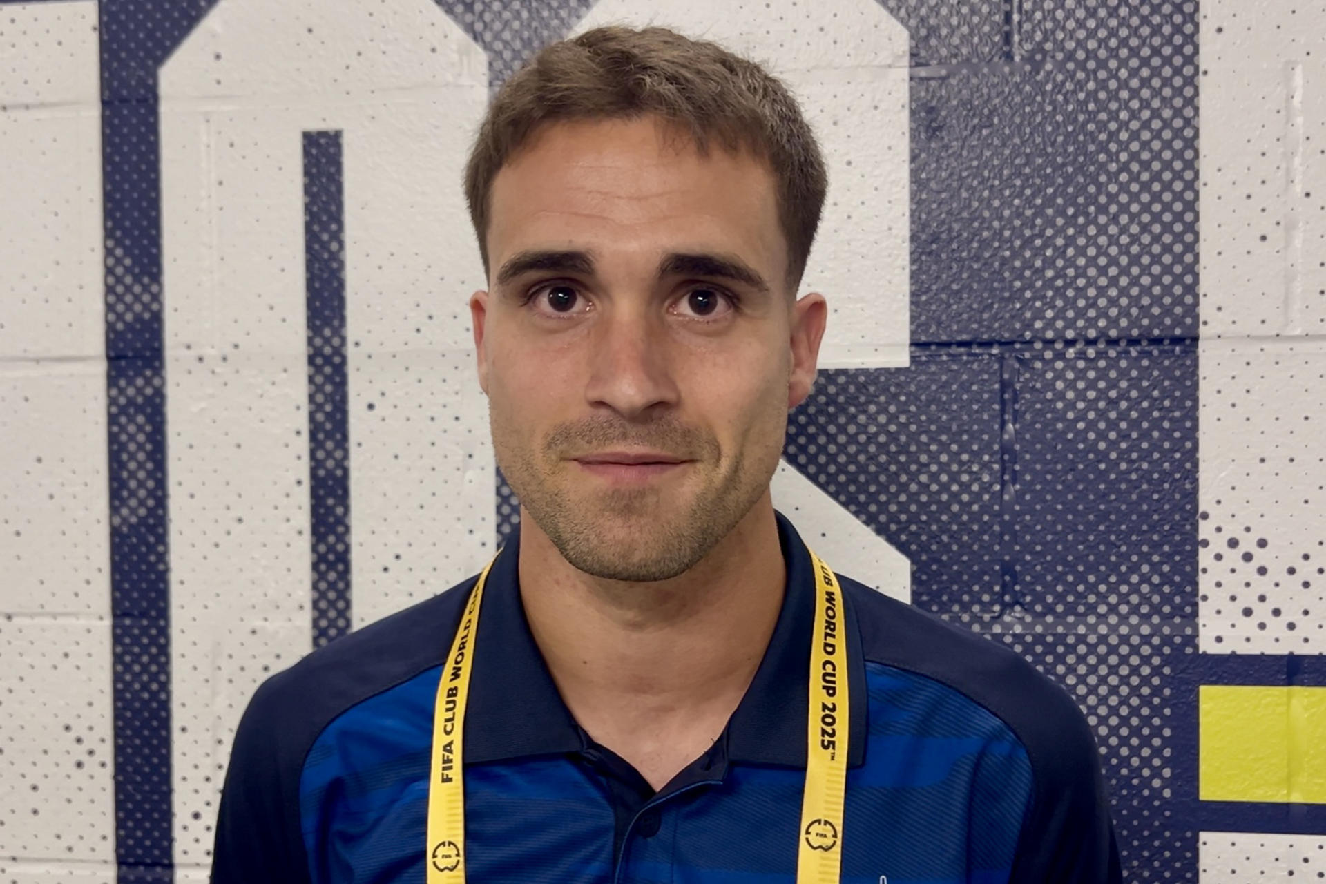 El centrocampista del Auckland City, Gerard Garriga, posa durante una entrevista con EFE en Nashville (Estados Unidos). Garriga llegó a Nueva Zelanda hace ocho años, su objetivo era viajar y aprender inglés, pero terminó quedándose y ahora integra el Auckland City, un club semi profesional con el que fue cuádruple campeón de la 'Champions' de Oceanía (OFC) y con el que este martes se medirá con Boca Juniors en el Mundial de Clubes. EFE/ Andrea Montolivo