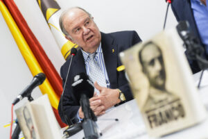 El presidente de la Fundación Nacional Francisco Franco, Juan Chicharro, en una imagen de archivo. EFE/ Borja Sanchez-Trillo