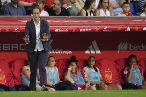 Montse Tomé, durante el partido. EFE/ Alejandro García