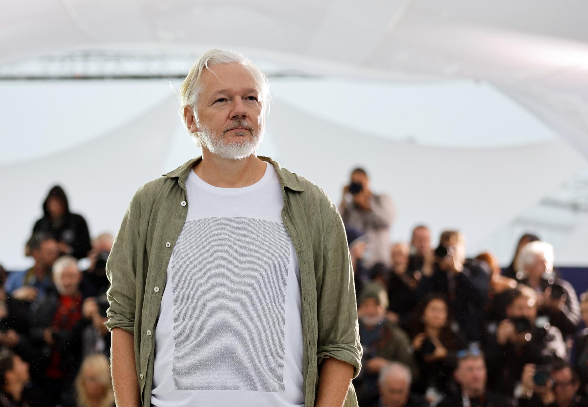 Fotografía de archivo de Julian Assange, fundador de WikiLeaks, durante el Festival de Cannes.
EFE/EPA/GUILLAUME HORCAJUELO