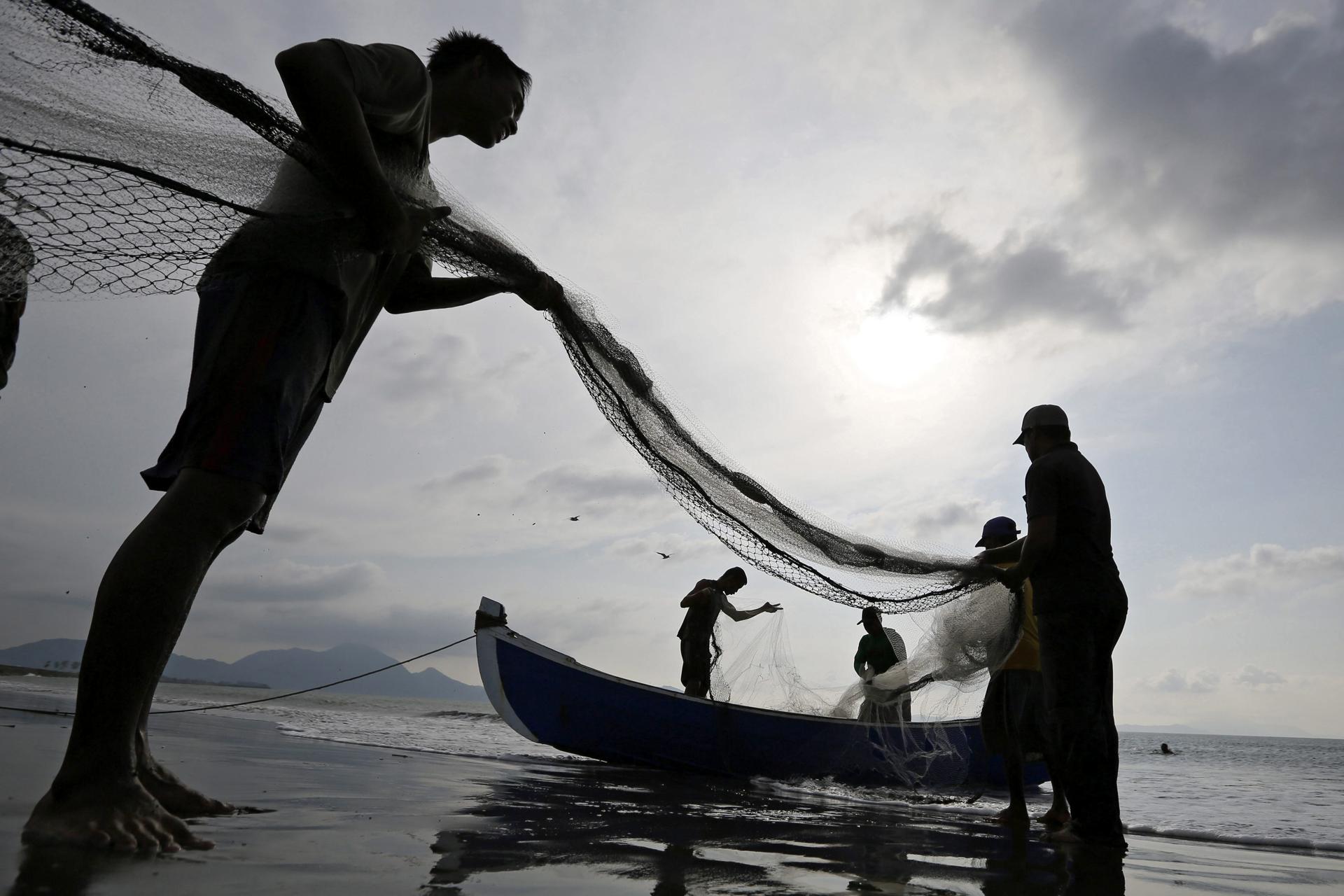 Imagen de archivo de pescadores en Aceh (Indonesia). EFE/Hotli Simanjuntak