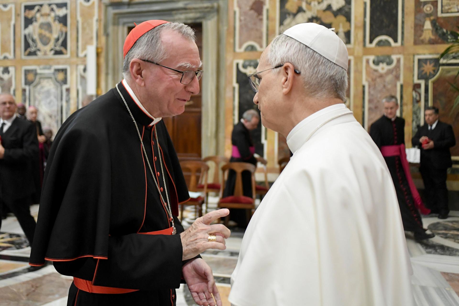 El papa León XIV asiste a una audiencia con nuncios y representantes papales en la Ciudad del Vaticano, el 10 de junio de 2025. EFE/EPA/VATICAN MEDIA HANDOUT HANDOUT EDITORIAL USE ONLY/NO SALES