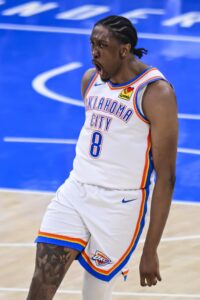 Jalen Williams, la figura de Oklahoma City Thunder, que el lunes quedó a un solo triunfo del anillo, aseguró que estaba tan comprometido con lograr la victoria que no reparó en cuántos puntos llevaba en su casillero individual. EFE/EPA/MANUELA SOLDI