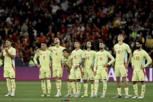 Los jugadores de España tras perder la final de la UEFA Nations League que han jugado Portugal y España en Múnich, Alemania EFE/EPA/RONALD WITTEK