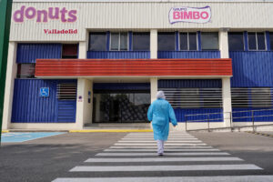 Fachada de la fábrica de Bimbo en Valladolid. EFE/ Nacho Gallego