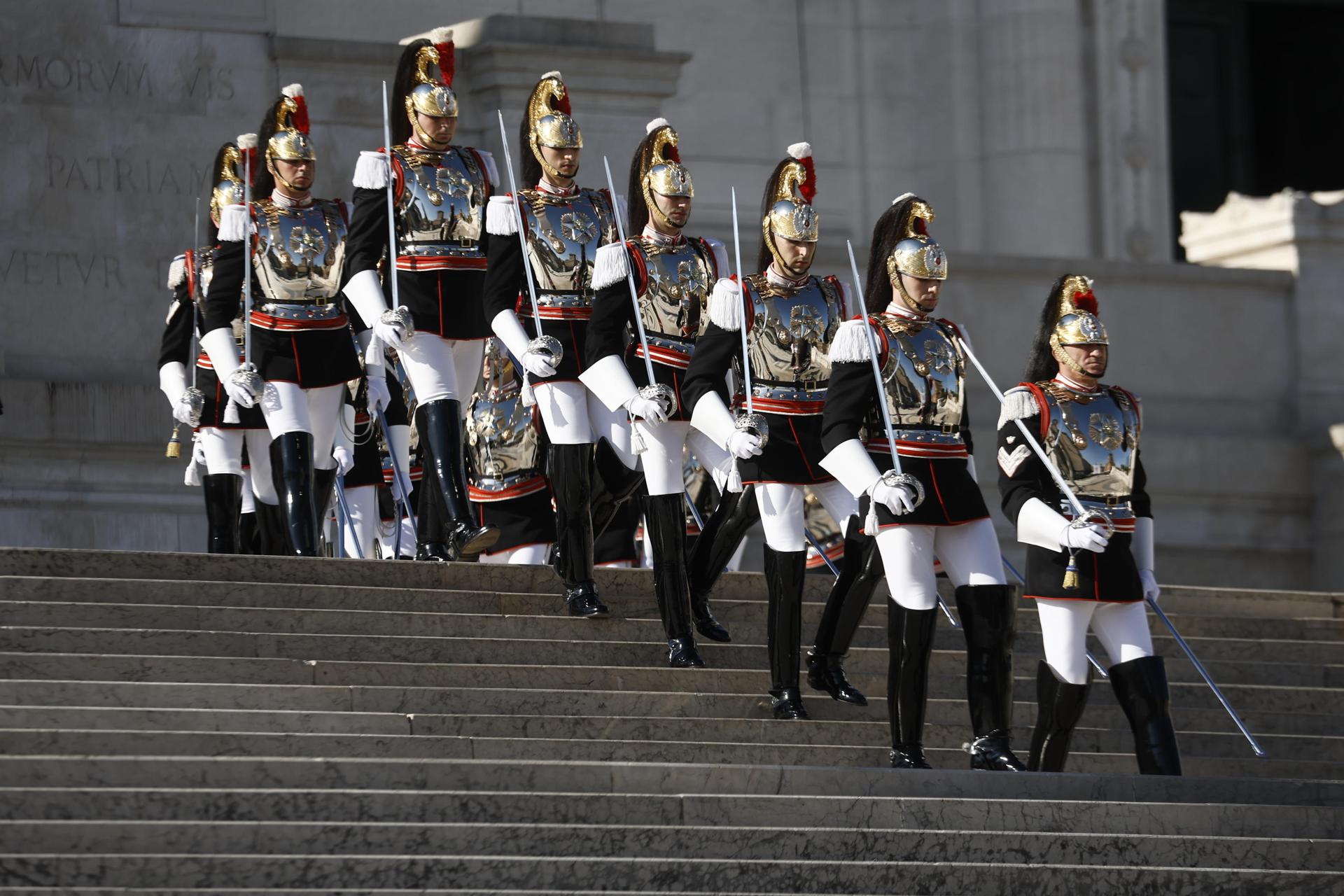 Italia celebra este 2 de junio su fiesta de la República, proclamada hace 79 años tras la caída de la monarquía y del régimen fascista. EFE/EPA/ANGELO CARCONI
