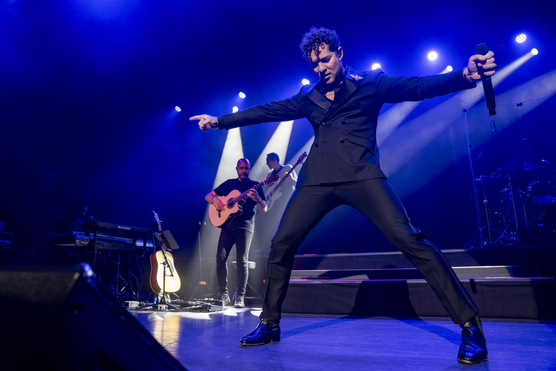 El cantante español David Bisbal durante un concierto de su gira ‘Back in the USA 2025 Tour' este sábado, 7 de junio, en el teatro Brooklyn Paramount, en Nueva York (NY, EE.UU.). EFE/Ángel Colmenares