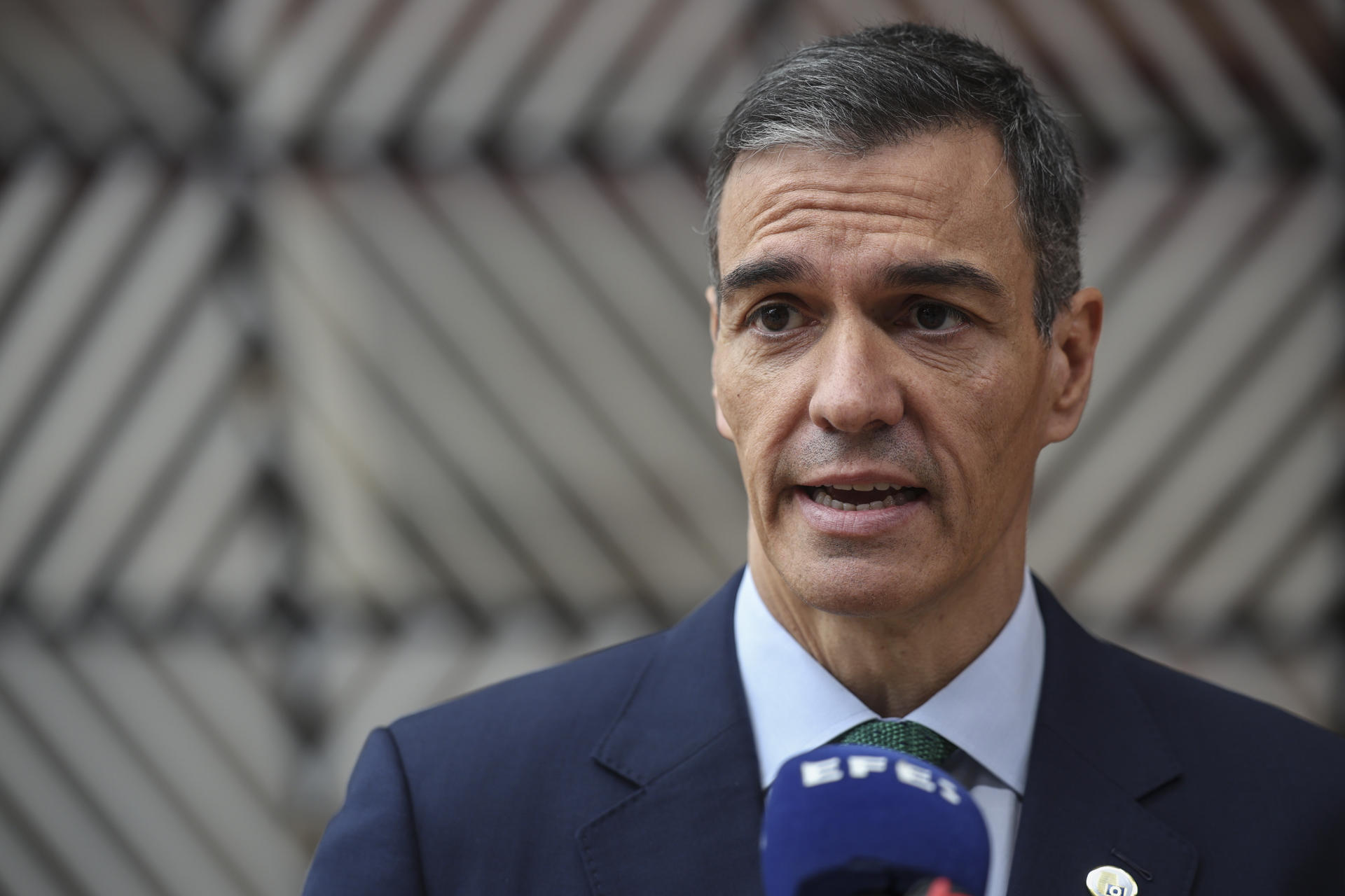 La Policía Nacional investiga una nueva filtración, la tercera, de datos personales que afecta, en este caso, al presidente del Gobierno, Pedro Sánchez. EFE/ Pablo Garrigós