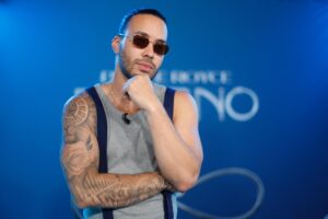 El cantante estadounidense Prince Royce, posa durante una entrevista con EFE este viernes en Ciudad de México (México). EFE/ Sáshenka Gutiérrez