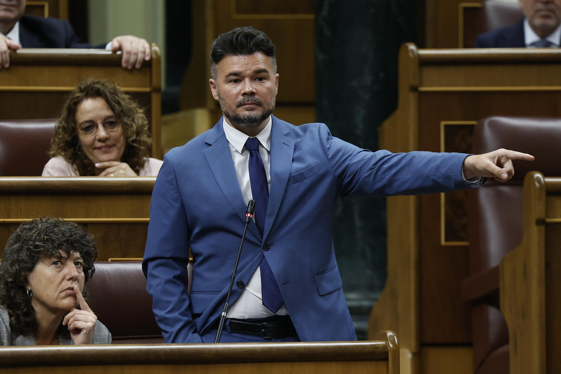 MADRID, 18/06/2025.- El portavoz de ERC en el Congreso, Gabriel Rufián, interviene durante la sesión de control al Gobierno que se celebra este miércoles. EFE/ Chema Moya