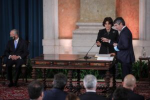jun (EFE).- El exministro de Administración Interna (Interior) de Portugal José Luís Carneiro, que ocupó el cargo durante el último Gobierno de António Costa (2022-2024), durante la ceremonia de toma de posesión del cargo. EFE/EPA/MIGUEL A. LOPES