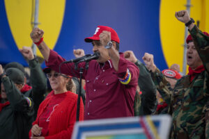 El líder chavista Nicolás Maduro (c) habla en Caracas (Venezuela), en una fotografía de archivo. EFE/ Rayner Peña R