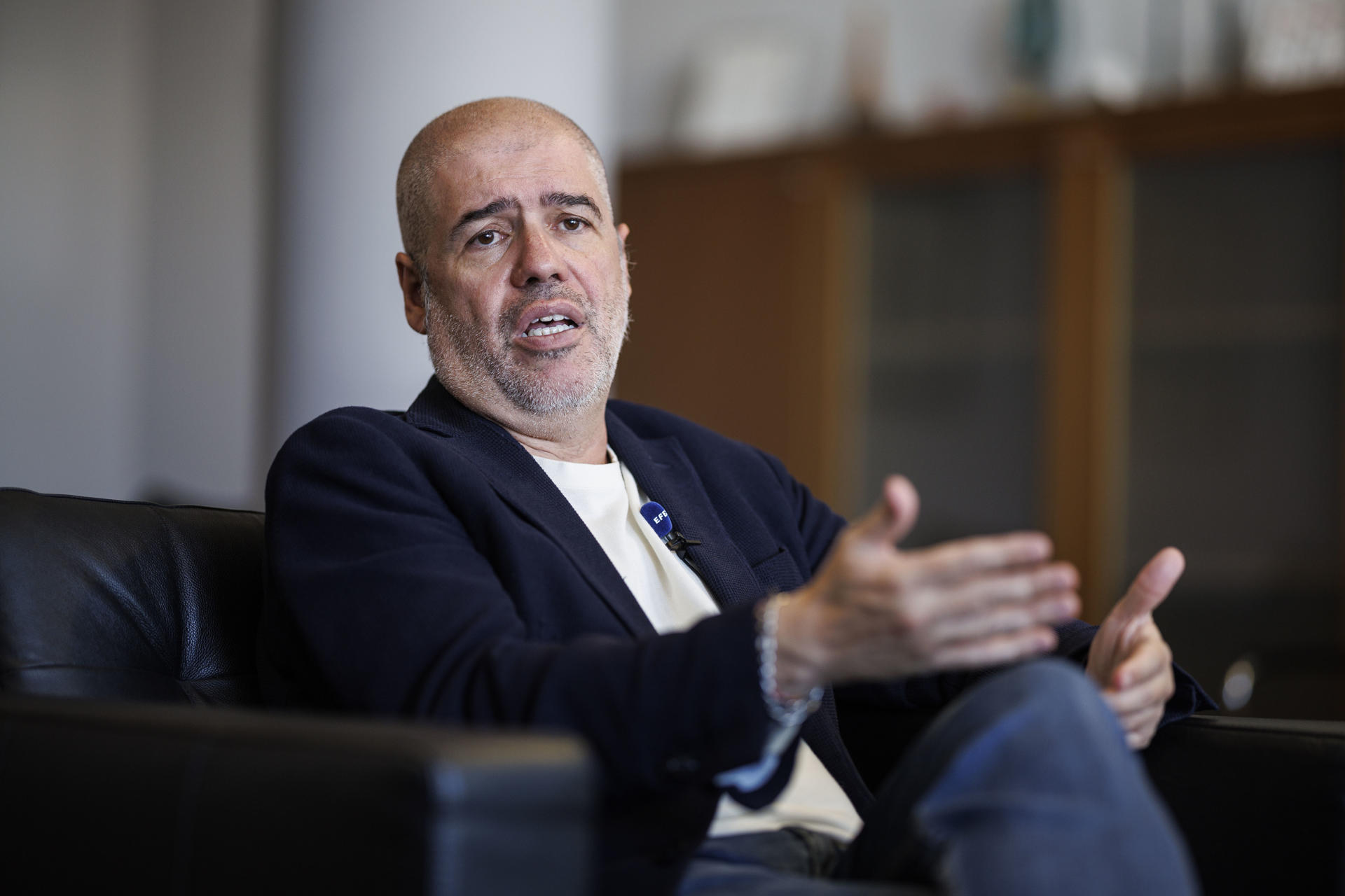 El secretario general de CCOO, Unai Sordo, cree que la incertidumbre generada por el actual contexto político y económico llevará la inflación a niveles más elevados por lo que ve necesario pactar con la patronal CEOE subidas salariales más fuertes o recuperar las cláusulas de garantía salarial. EFE/ Rodrigo Jiménez