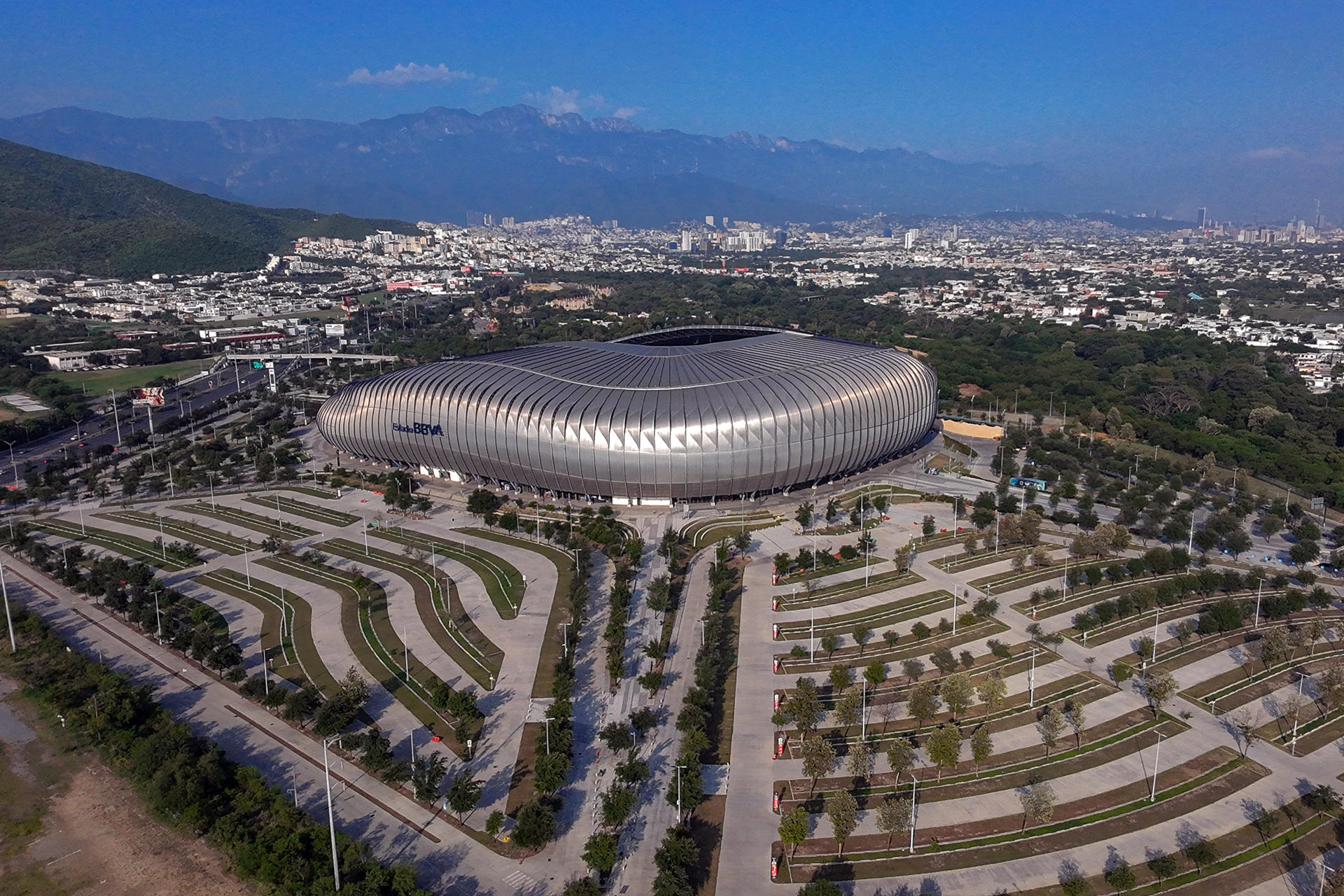 Fotografía aérea que muestra el estadio BBVA este jueves, en Monterrey (México). EFE/ Miguel Sierra
