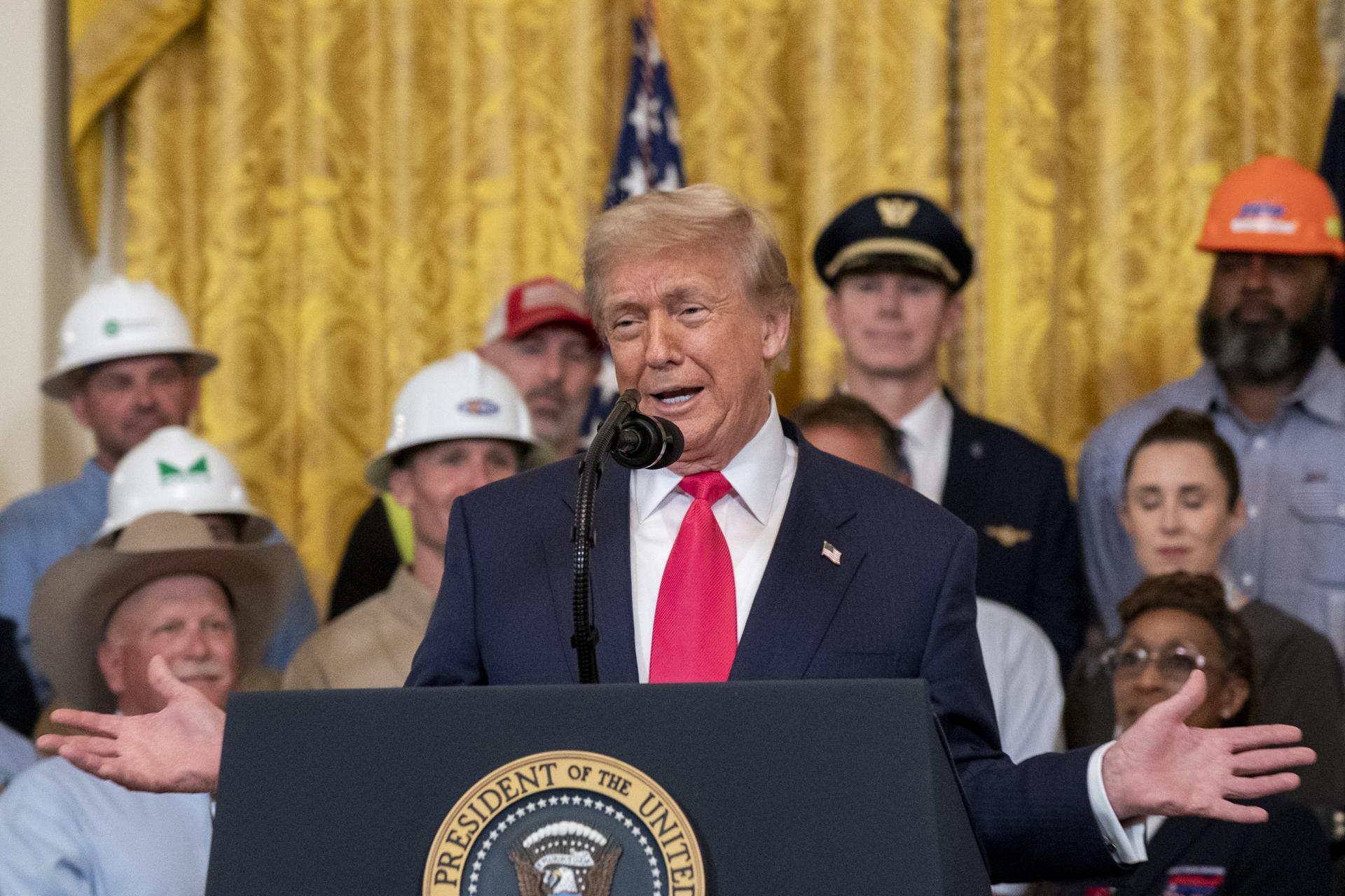 Fotografía del presidente de Estados Unidos, Donald Trump. EFE/Ken Cedeno