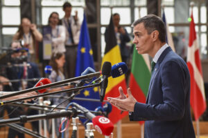 El presidente del Gobierno, Pedro Sánchez, ha participado este jueves en la reunión del Consejo Europeo, en la que los jefes de Estado y de Gobierno de los 27 Estados miembros, el presidente del Consejo Europeo y la presidenta de la Comisión Europea han debatido sobre las prioridades políticas de la Unión Europea. EFE/POOL UE/Gaetan Claessens SÓLO USO EDITORIAL / SÓLO DISPONIBLE PARA ILUSTRAR LA NOTICIA QUE ACOMPAÑA (CRÉDITO OBLIGATORIO)