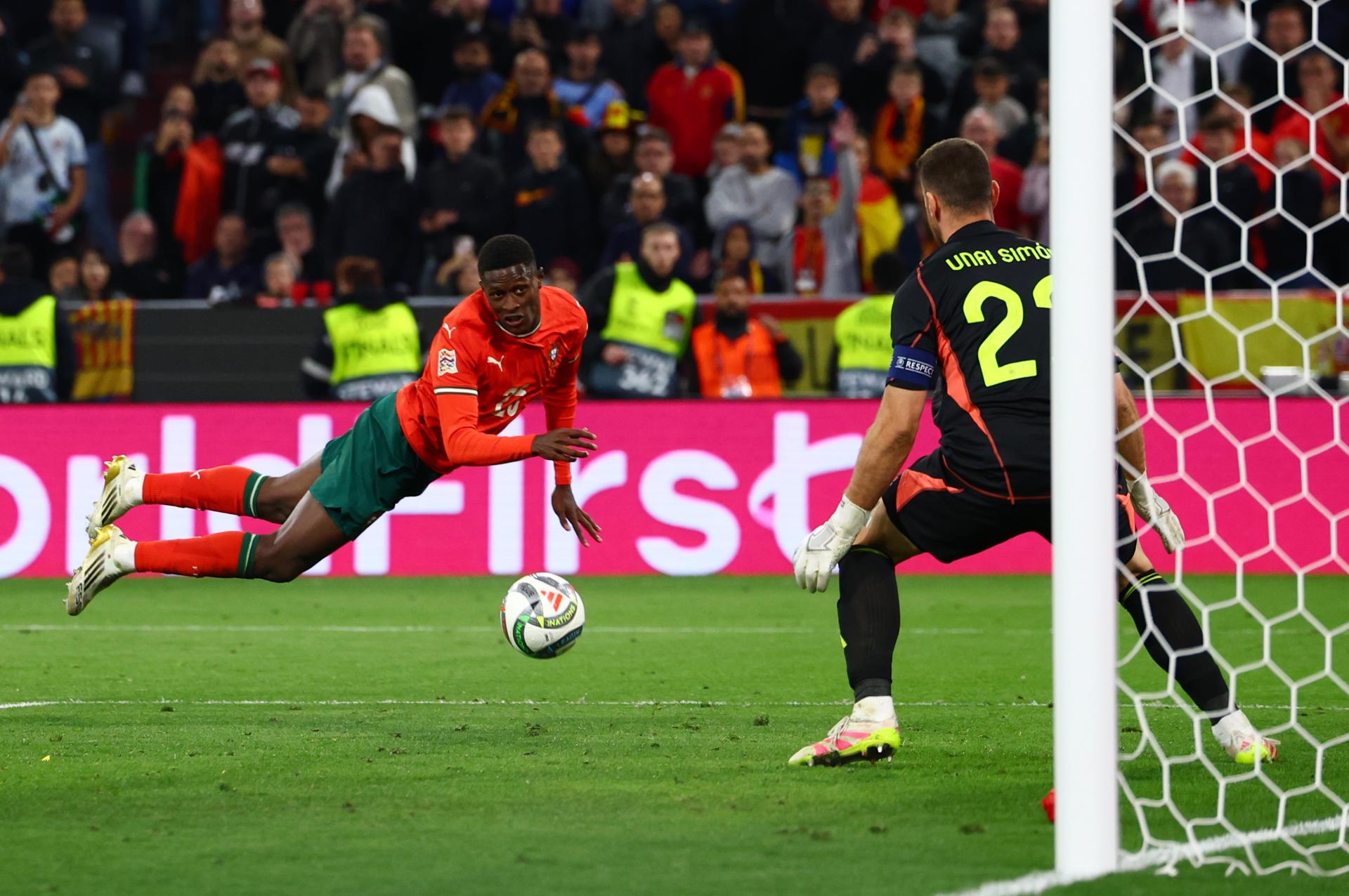 Nuno Mendes durante la final de la UEFA Nations League que han jugado Portugal y España en Múnich, AlemaniaEFE/EPA/ANNA SZILAGYI