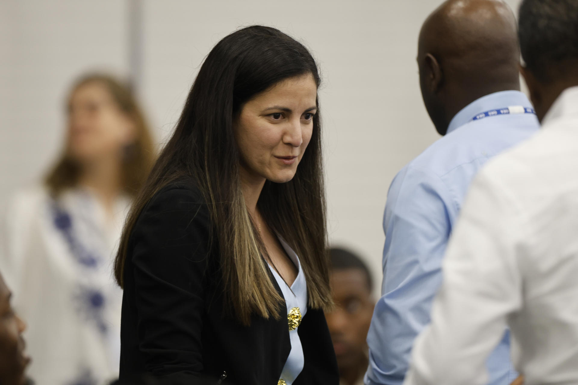 La cubana Rosa María Payá celebra tras ser elegida como nueva miembro de la Comisión Interamericana de Derechos Humanos (CIDH) durante la 55ª Asamblea General de la OEA este viernes, en Saint John’s (Antigua y Barbuda). EFE/ Bienvenido Velasco