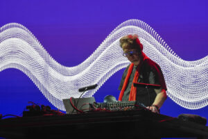 Alva Noto & Fennesz durante el concierto ofrecido en la segunda jornada del Sónar Festival, celebrada este viernes en Barcelona. EFE/Alejandro García