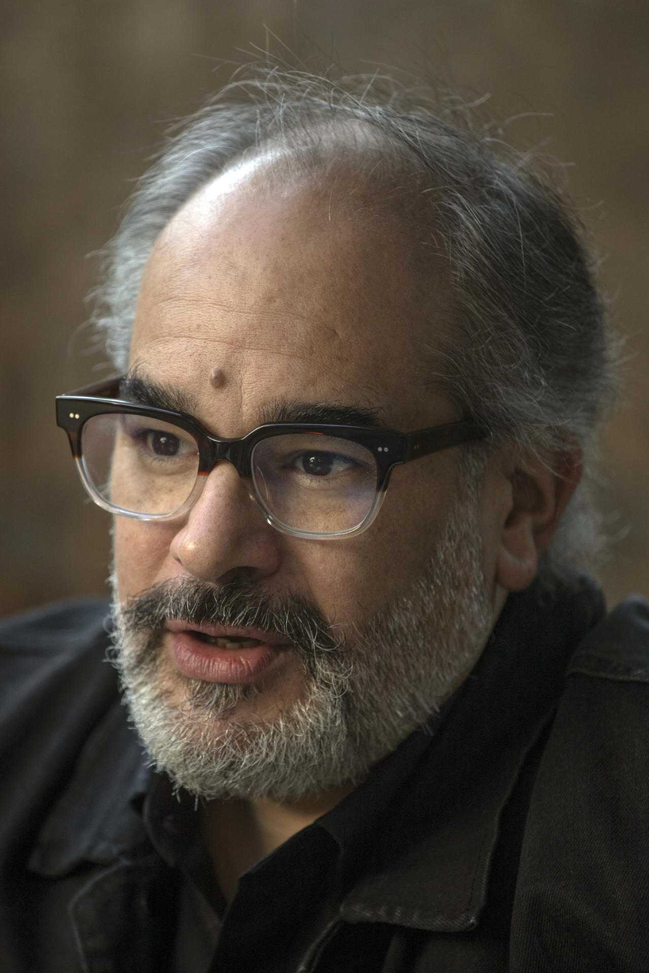 Fotografía de archivo del 1 de abril de 2023, del escritor argentino Gastón García Marinozzi, durante una entrevista con EFE en ciudad de México (México). EFE/Isaac Esquivel