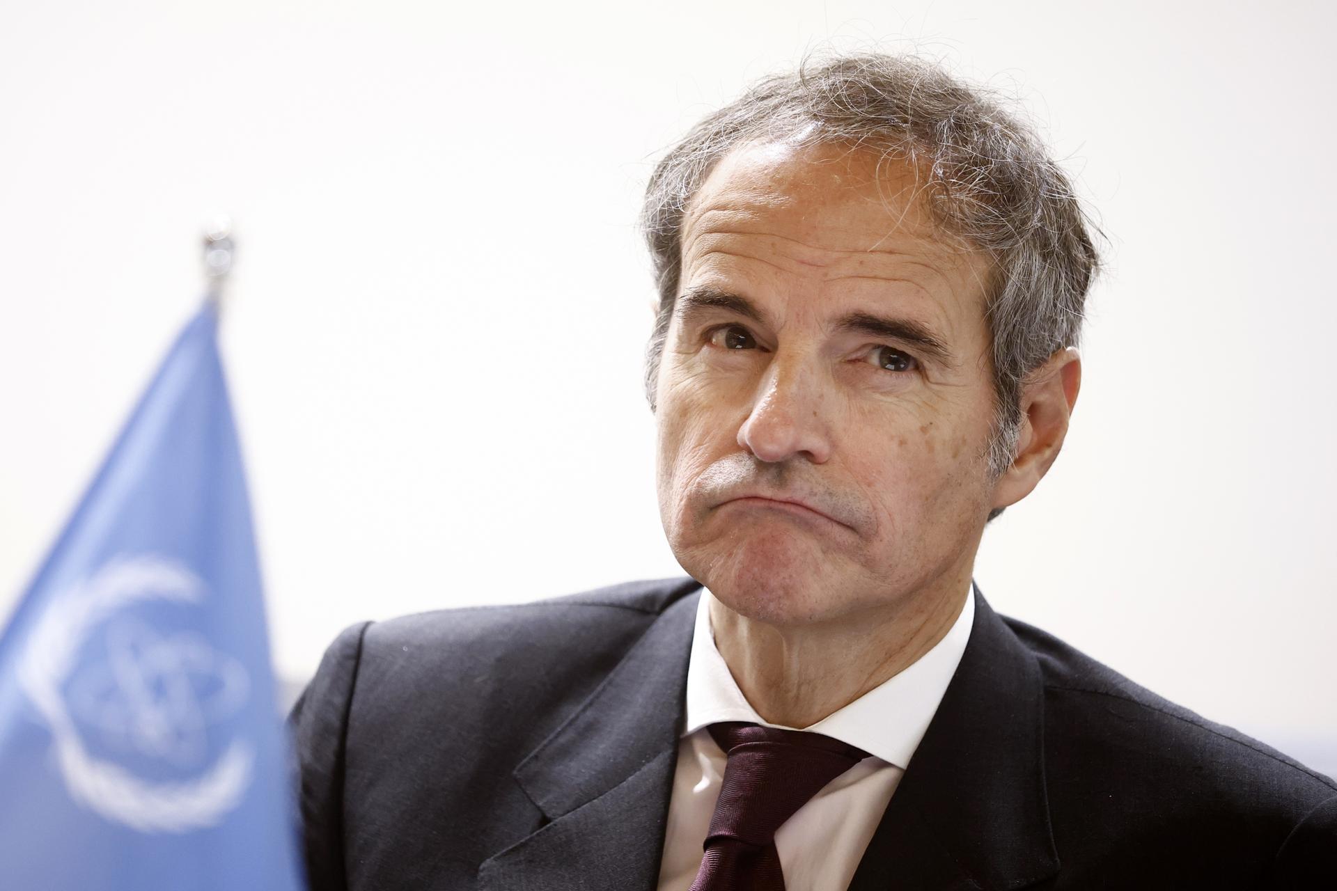 París, 26 jun (EFE).- El director general de la Organización Internacional de la Energía Atómica (OIEA), Rafael Grossi, subrayó que la energía nuclear "aporta estabilidad" y que es falso decir de entrada que es una energía cara, porque el precio depende de muchos factores, algunos impuestos por la voluntad de las autoridades. EFE/EPA/YOAN VALAT