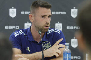 El portero de la selección española de fútbol Unai Simón durante una rueda de prensa. EFE/ Juan Carlos Hidalgo