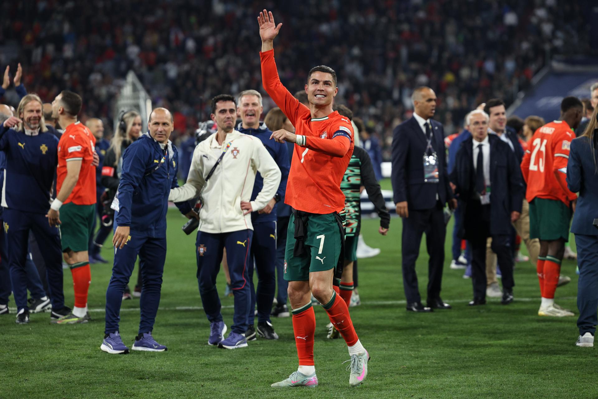 Cristiano Ronaldo tras ganar la final de la UEFA Nations League que han jugado Portugal y España en Múnich, Alemania EFE/EPA/MIGUEL A. LOPES