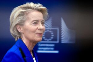 La presidenta de la Comisión Europea, Ursula von der Leyen, en una foto de archivo. EFE/EPA/OLIVIER MATTHYS