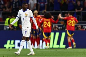 Dembele, en el partido ante España. EFE/EPA/ANNA SZILAGYI