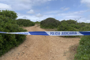 La policía de Alemania y Portugal concluyeron esta semana un nueva búsqueda de pistas de la desaparición de la niña británica Madeleine McCann en 2007. EFE/ Laia Mataix Gómez