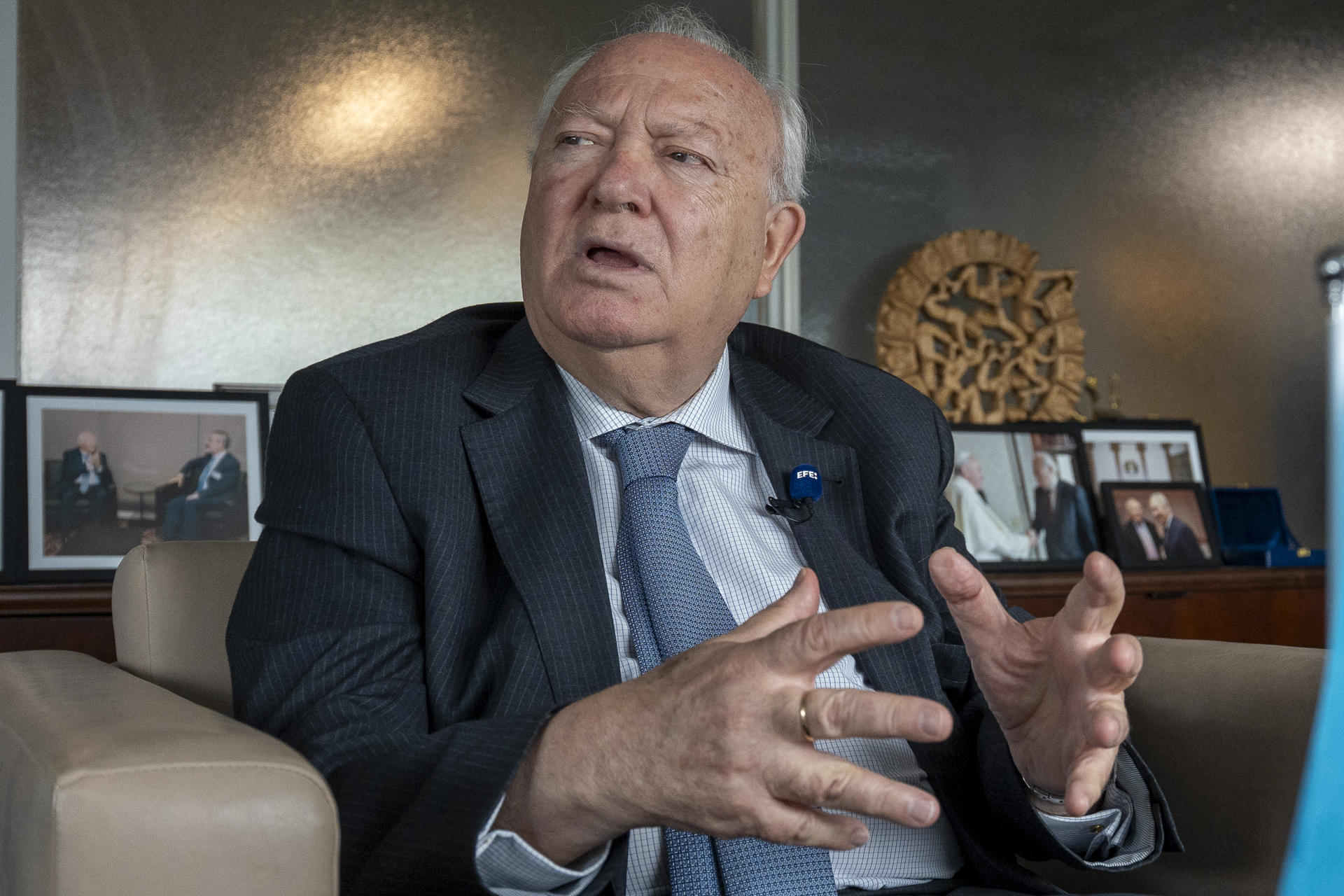 Fotografía del 14 de junio de 2025 del alto representante de Naciones Unidas para la Alianza de Civilizaciones, Miguel Ángel Moratinos, hablando durante una entrevista con EFE, en Nueva York (Estados Unidos). EFE/ Angel Colmenares