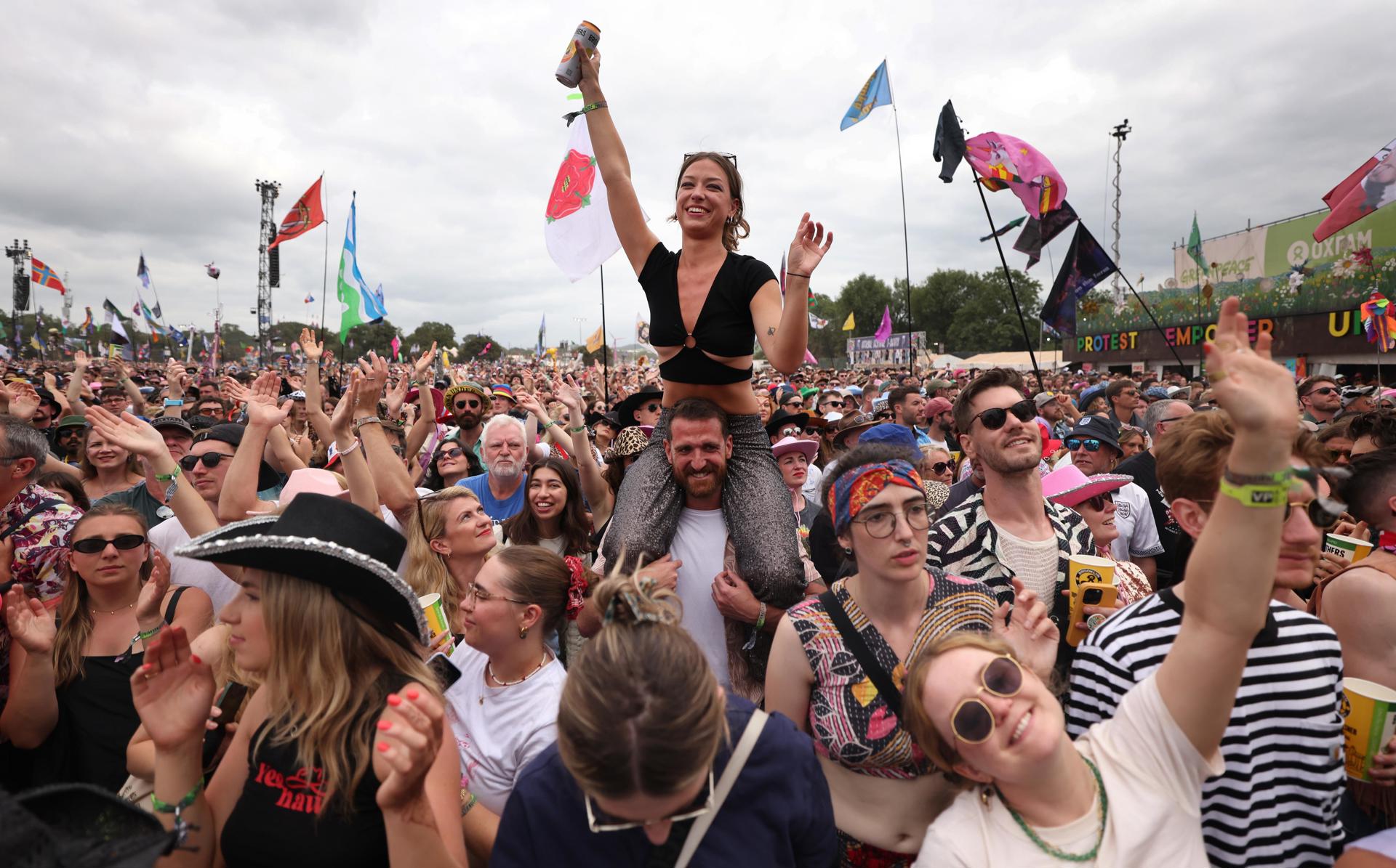 Imagen de archivo del público del Festival de Glastonbury. EFE/EPA/ANDY RAIN