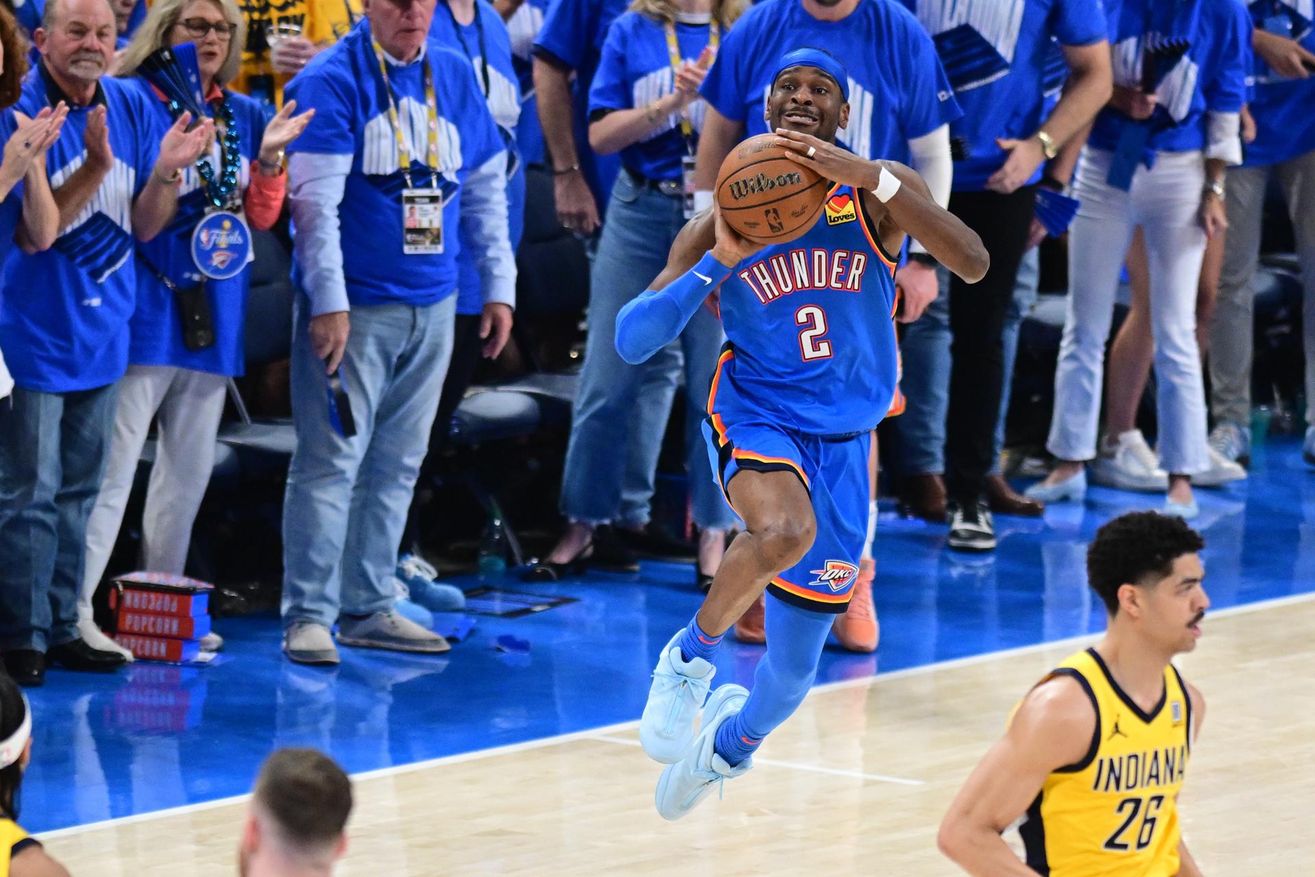 El base Shai Gilgeous-Alexander se insinúa como el líder de una dinastía en la NBA. EFE/EPA/MANUELA SOLDI