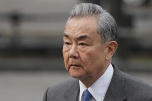 Fotografía de archivo del ministro chino de Exteriores, Wang Yi, en Moscú (Rusia). EFE/Alexander Zemlianichenko/Pool