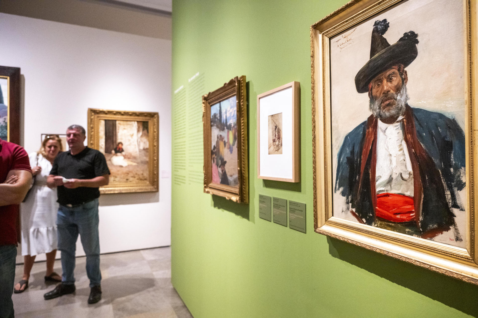 Inauguración de la exposición 'Rusiñol y la Alhambra. El despertar de un pintor poeta', en el Museo de Bellas Artes de Granada. EFE/Miguel Ángel Molina
