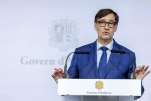 El presidente de la Generalitat de Catalunya, Salvador Illa, durante una rueda de prensa. EFE / Fernando Galindo/Archivo