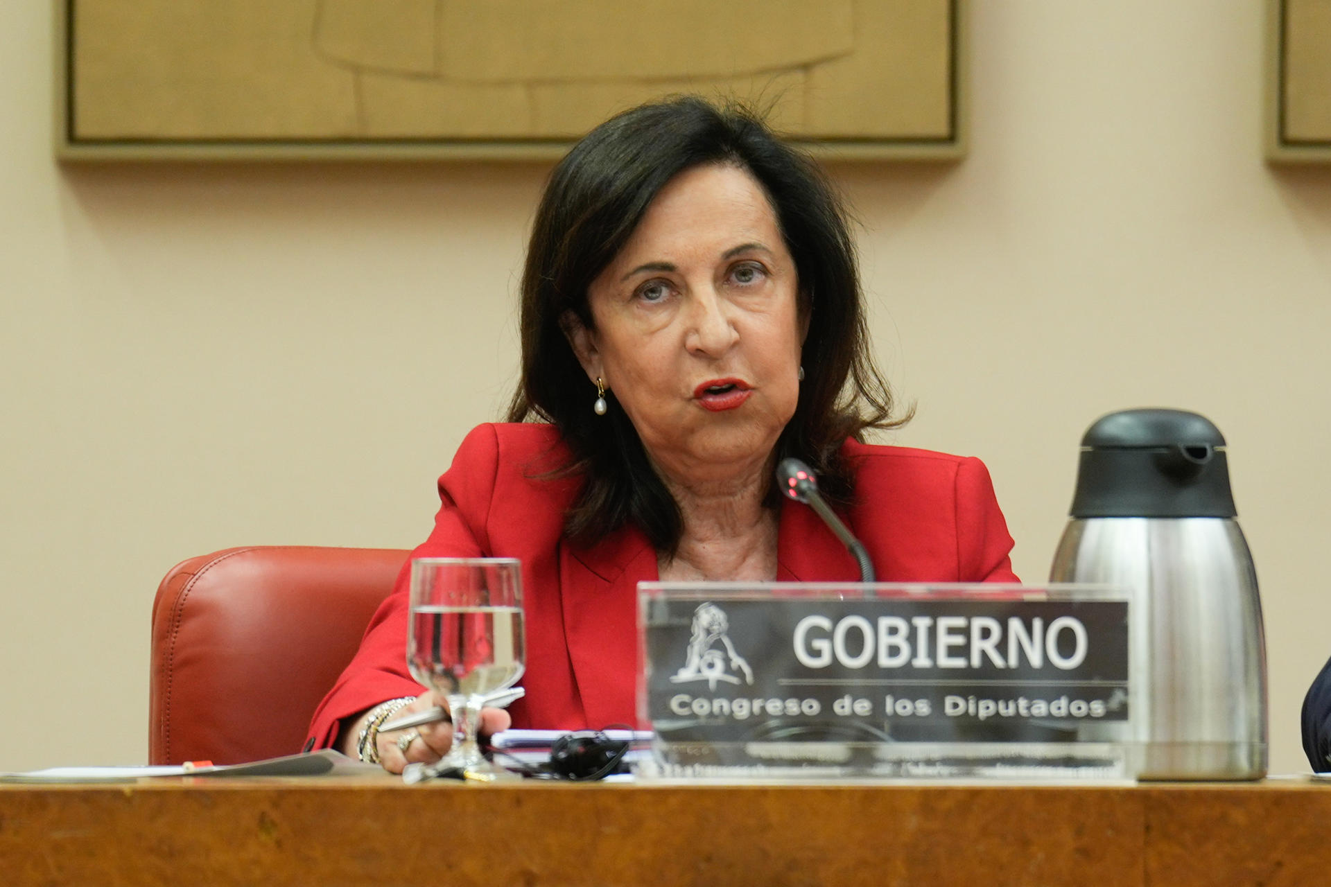 La ministra de Defensa, Margarita Robles, este lunes en el Congreso de los Diputados. EFE/ Borja Sánchez-Trillo
