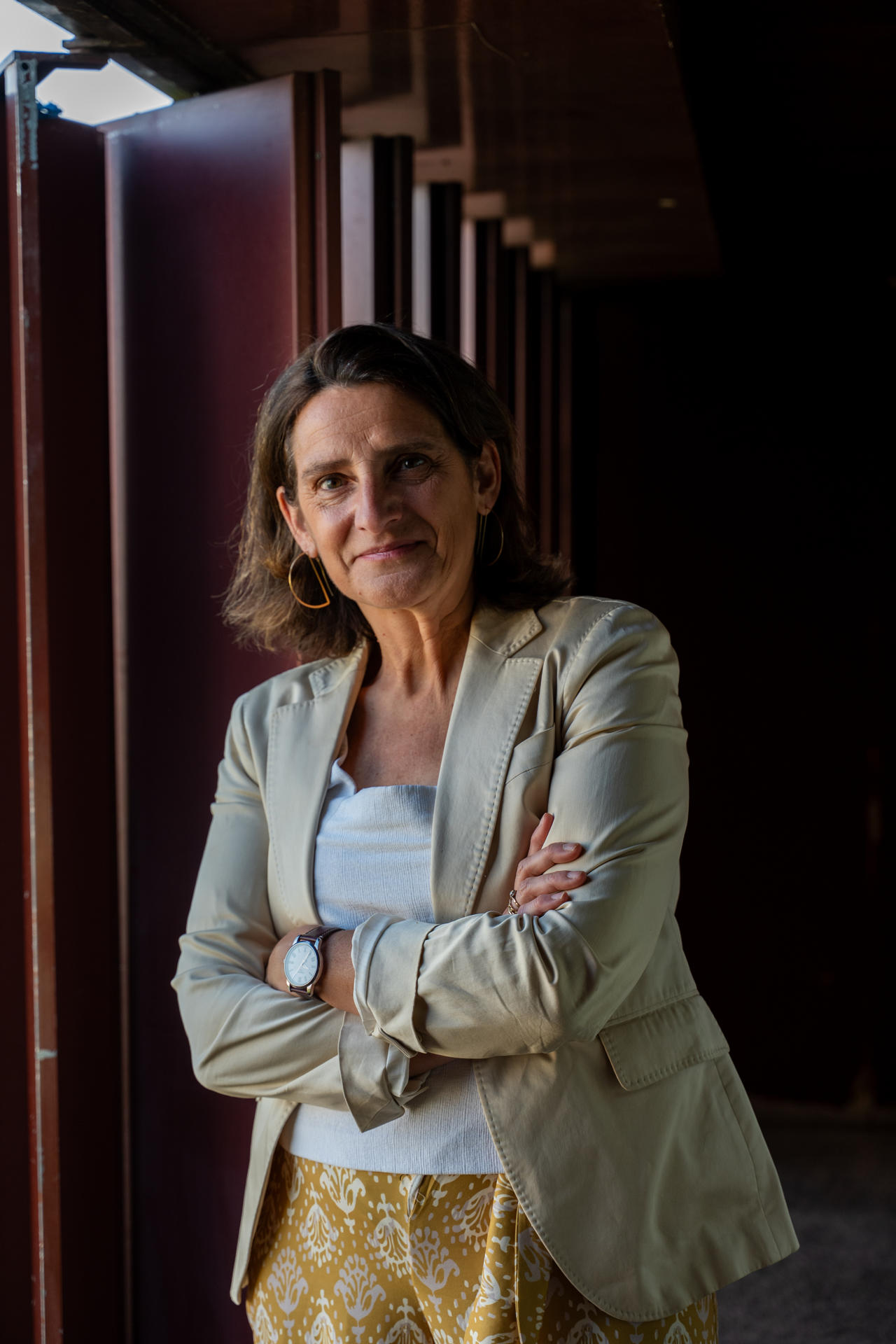 La vicepresidenta ejecutiva de la Comisión Europea para una Transición Limpia, Justa y Competitiva, Teresa Ribera, ofrece una entrevista a EFE este lunes en Madrid, en la que se abrió a flexibilizar las condiciones que permitan a los países miembros cumplir el objetivo de recorte de emisiones de CO2 que debe fijar la UE para 2040. EFE/ Fernando Villar
