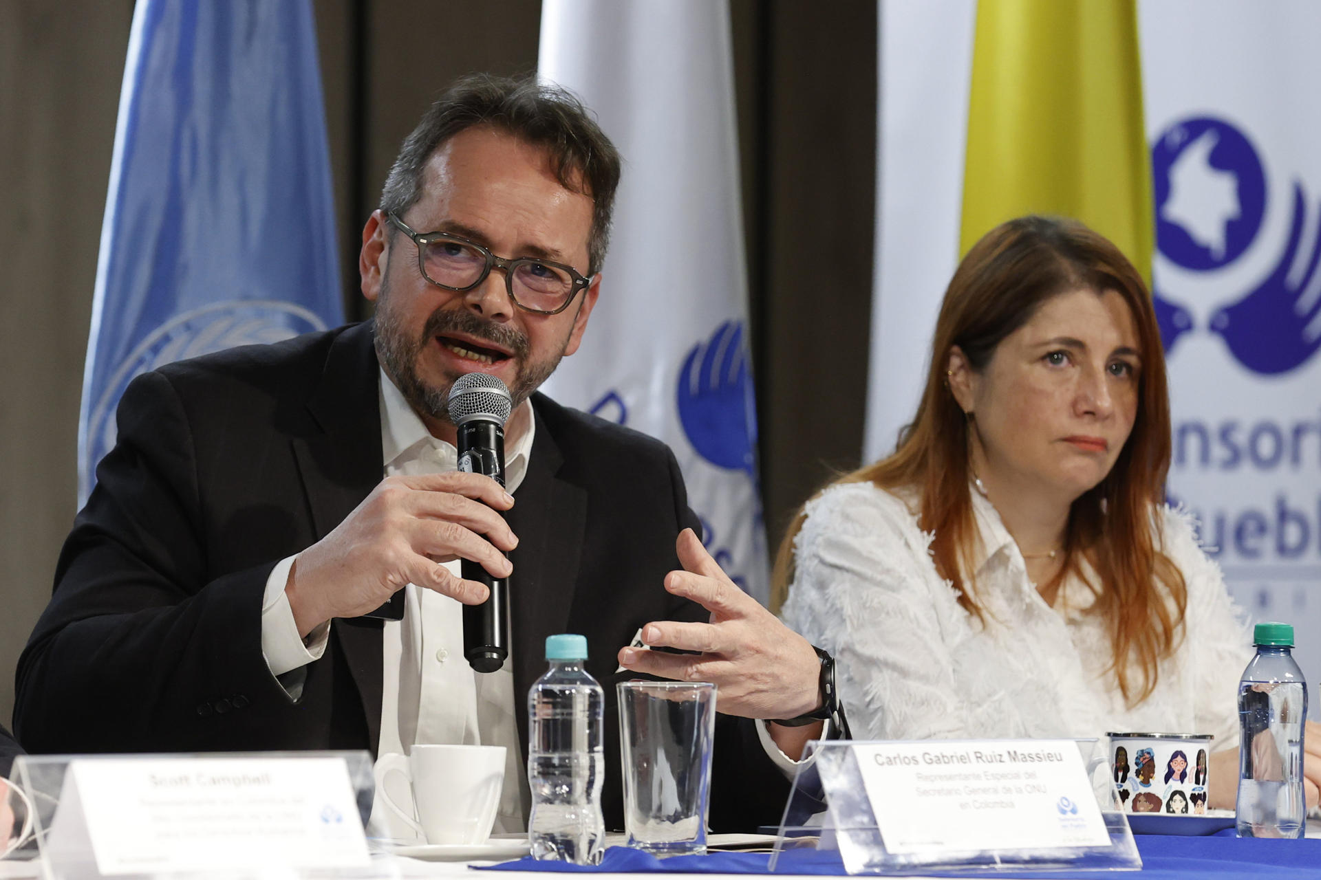 El representante Especial del Secretario General y Jefe de la Misión de Verificación de las Naciones Unidas en Colombia, Ruiz Massieu, habla durante una reunión este martes, en Bogotá (Colombia). EFE/ Mauricio Dueñas Castañeda