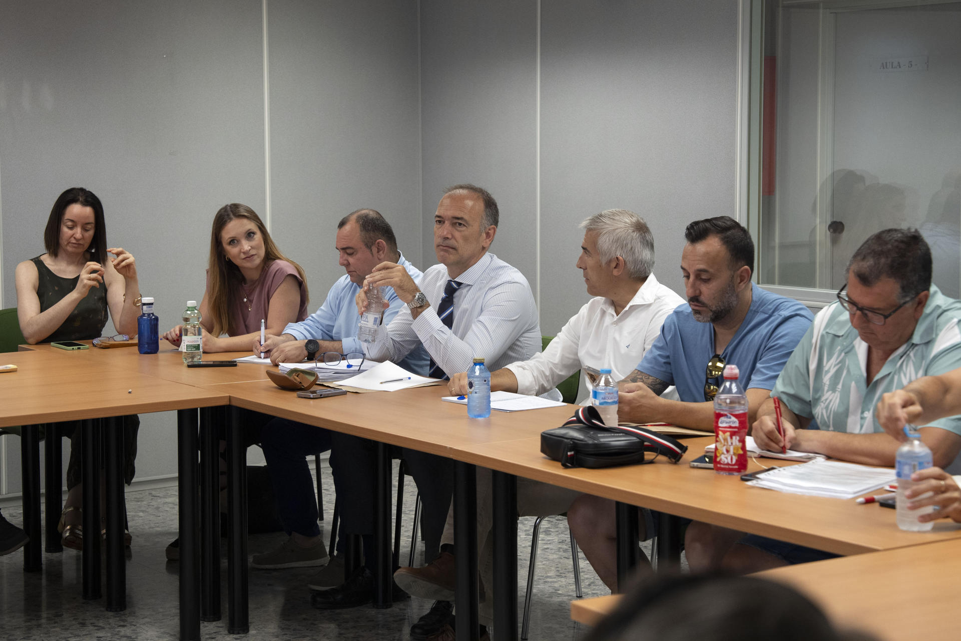 La negociación del nuevo convenio colectivo del metal de la provincia de Cádiz se reanuda este domingo en Jerez de la Frontera sin que por ahora haya sido posible alcanzar un acuerdo que permita desconvocar la huelga indefinida prevista para este lunes. EFE/Román Ríos