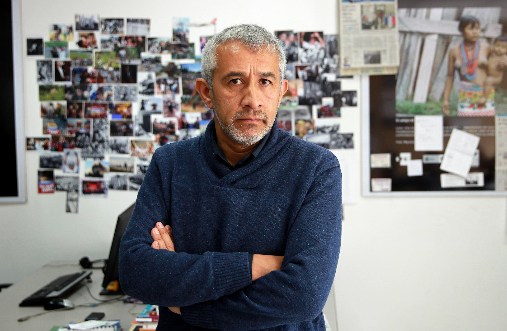Fotografía de archivo del periodista colombiano Víctor De Currea-Lugo, el 28 de julio de 2017, en Bogotá (Colombia). EFE/Mauricio Dueñas Castañeda