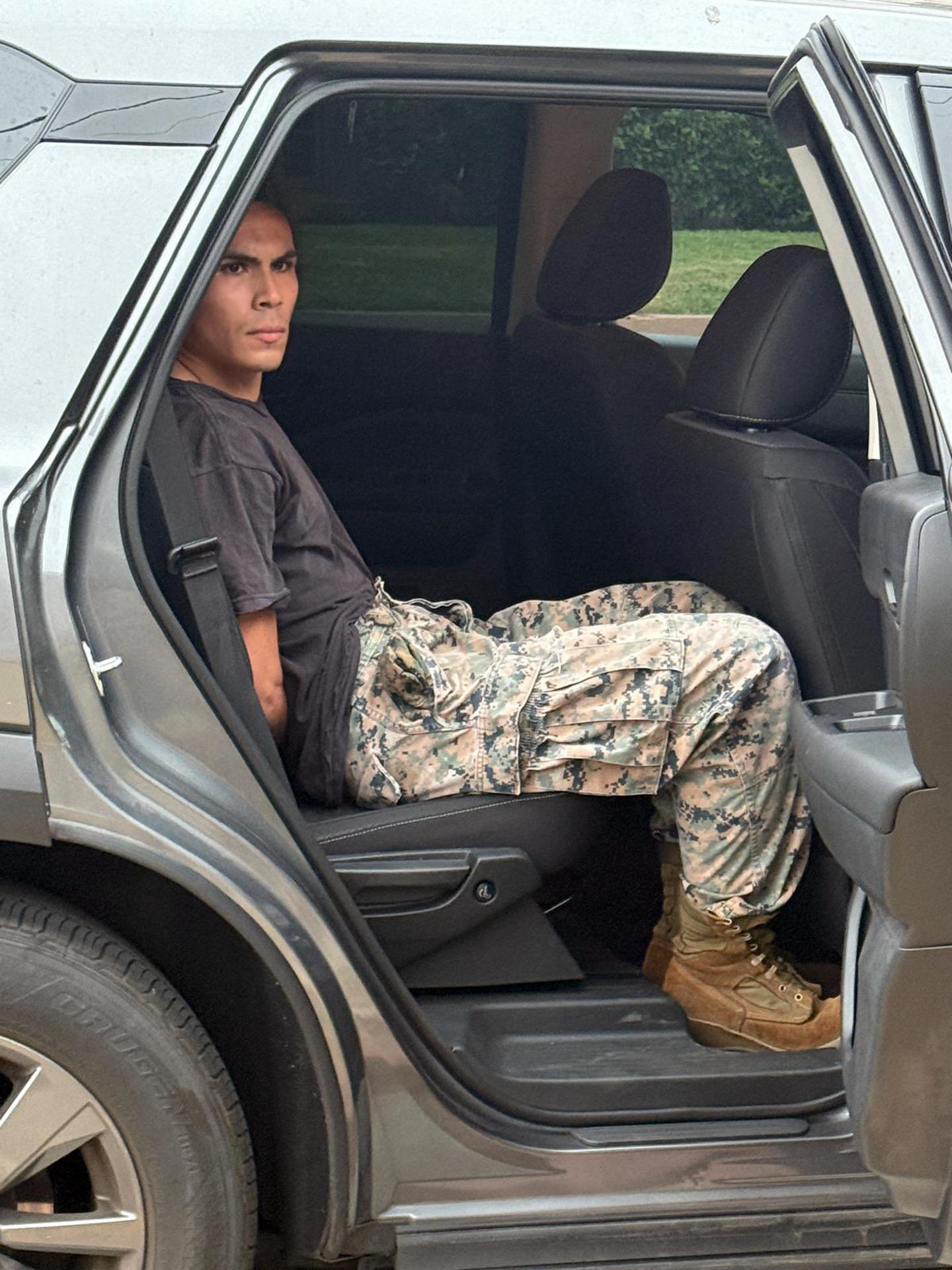 Rastreo de redes: Fotografía tomada de la cuenta oficial de la red social X del fiscal de los Estados Unidos para el Distrito Central de California, Bill Essayli, donde aparece Alejandro Theodoro Orellana, arrestado por presunta conspiración para cometer disturbios civiles durante la manifestación del martes, en Los Ángeles (CA, EE.UU.). EFE/@USAttyEssayli
