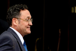 El fiscal general del Estado, Álvaro García Ortiz, a su salida del Tribunal Supremo tras declarar en enero. EFE/ Daniel Gonzalez