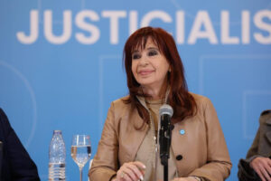 La expresidenta argentina Cristina Fernández participa en una reunión este 10 de junio de 2025, en Buenos Aires (Argentina). EFE/ Partido Justicialista