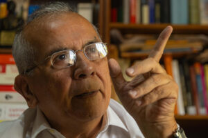Fotografía de archivo del economista venezolano Rodrigo Cabezas. EFE/ Henry Chirinos