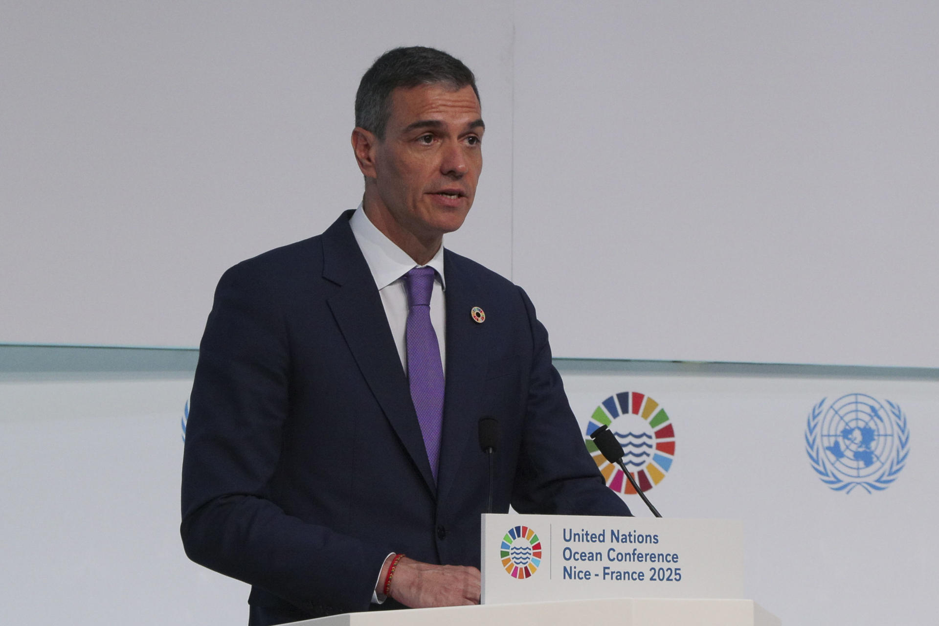 El presidente del Gobierno de España, Pedro Sánchez, participa en un acto sobre el Pacto europeo de los Océanos, con motivo de la Cumbre de la ONU sobre los Océanos, que tiene lugar en la ciudad francesa de Niza. EFE/ Edgar Sapiña Manchado