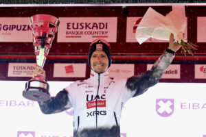 El portugués Joao Almedia (UAE), vencedor en mayo de la Itzulia y máximo favorito en la Vuelta a Suiza. EFE/ Javi Colmenero