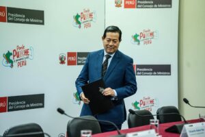 Fotografía de archivo del primer ministro de Perú, Eduardo Arana, durante una rueda de prensa, en Lima (Perú). EFE/John Reyes